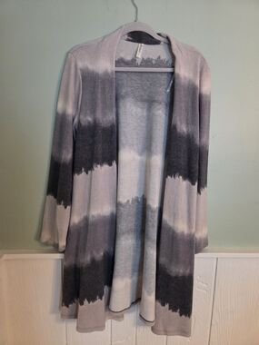 Emerald Open-Front Tie-Dye Cardigan - Gray & Cream